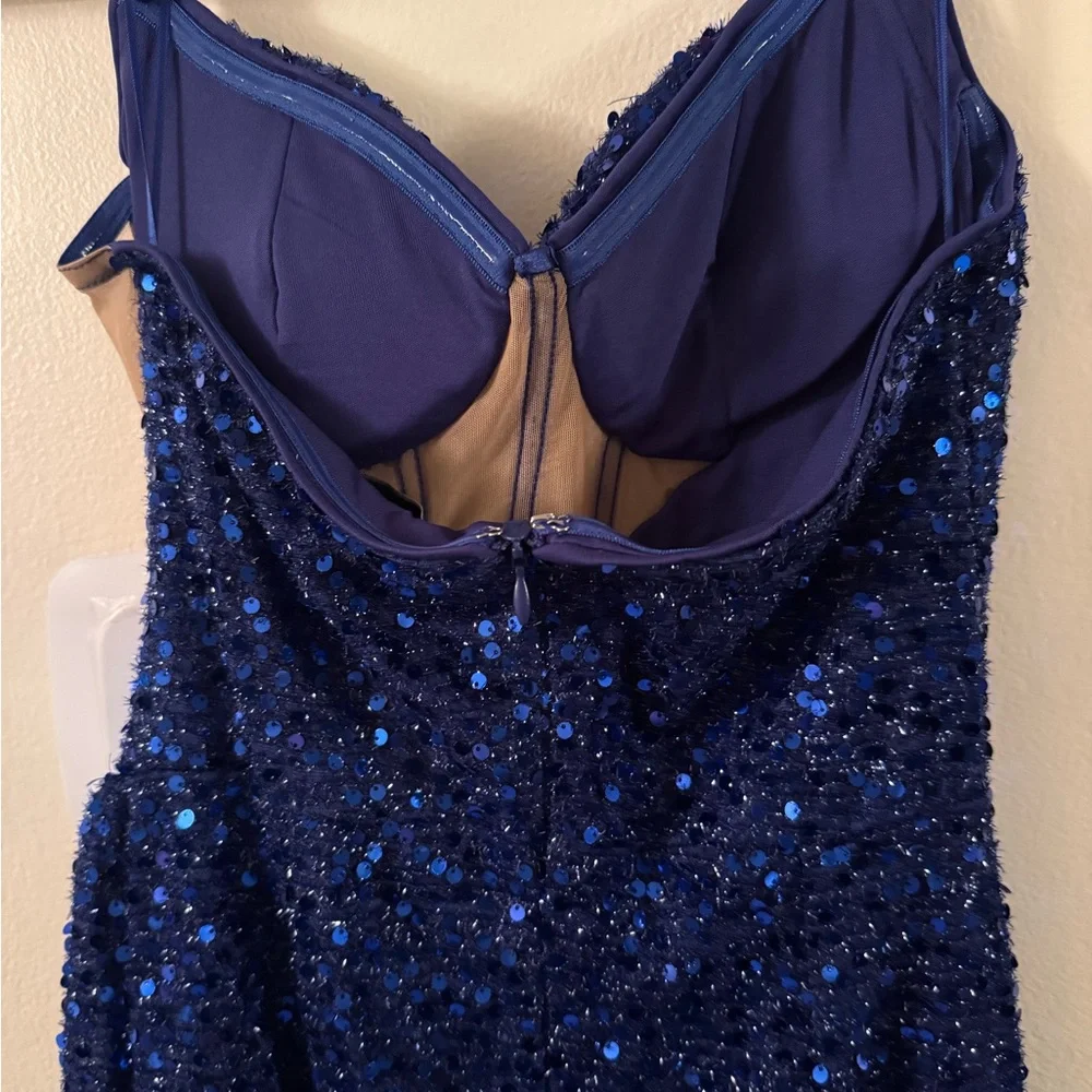 Elegant Blue Sequin Maxi Dress - Picture 4 of 9